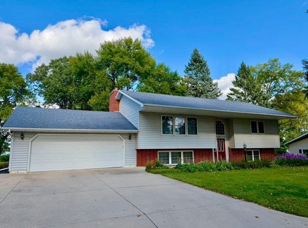 362 S Shore Drive, Winsted, MN 55395