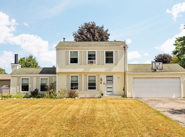 3137 Horseshoe Drive, Traverse City, MI 49684