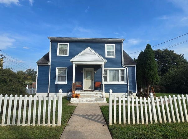 140 ROBBINS Avenue, EWING, NJ 08638