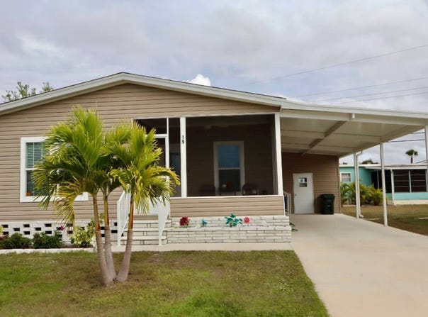 19 Jeffrey Dr., Sarasota, FL 34238