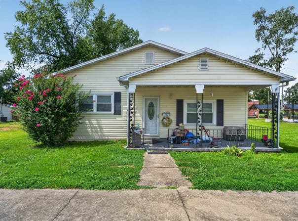107 Westside, Earlington, KY 42410
