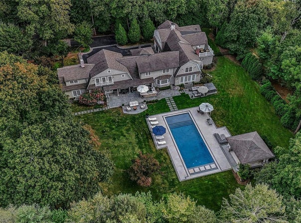 192 Burtis Lane, Muttontown, NY 11791