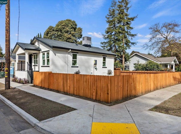 2027 Castro St, Martinez, CA 94553