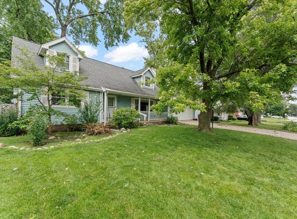 1606 Dobbins Drive, Champaign, IL 61821