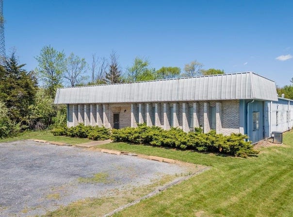 52 MID VALLEY LN, VERONA, VA 24482