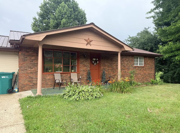 27 Poplar Lane, Morehead, KY 40351