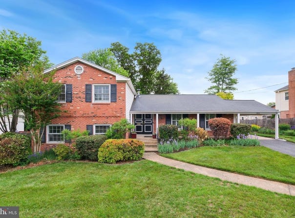 8815 POSTOAK RD, POTOMAC, MD 20854