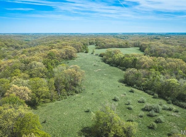 17816 Powerline Road, Grafton, IL 62037