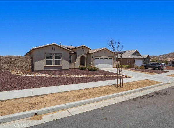 570 Farmstead, Hemet, CA 92543