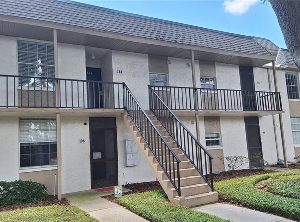 809 RUSSELL Lane, BRANDON, FL 33510