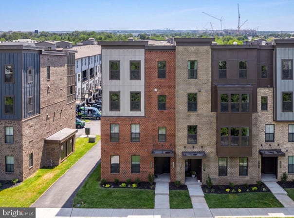 21805 EXPRESS Terrace, ASHBURN, VA 20147