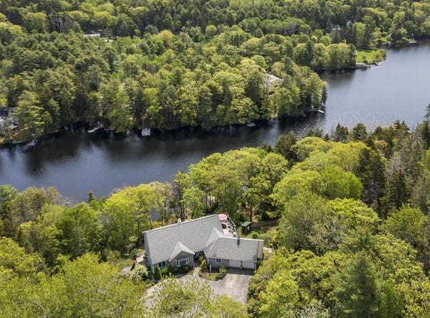 236 Lakeside Drive, Boothbay Harbor, ME 04538