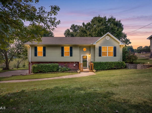 421 Old Embreeville Road, Jonesborough, TN 37659