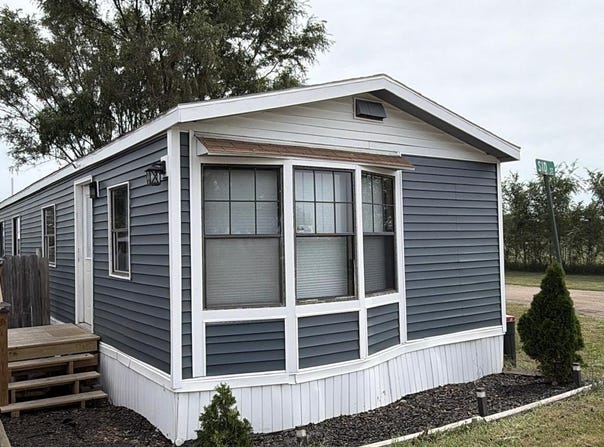 100 Sid Road, Yankton, SD 57078