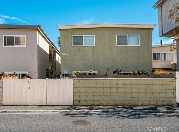 16862 12th St 1, Sunset Beach, CA 90742