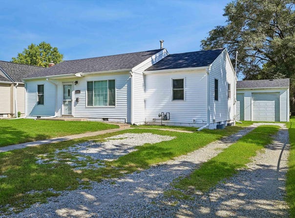 1215 Evergreen, Waterloo, IA 50701