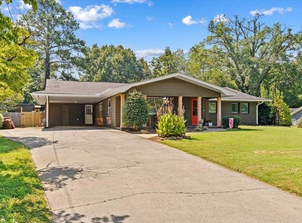 921 Hardwick Circle, DALTON, GA 30720
