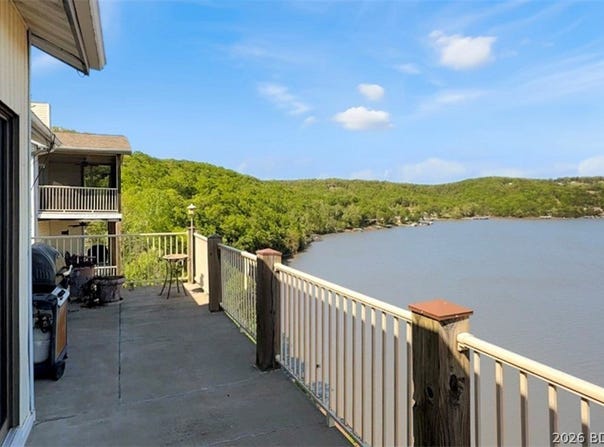 182 Bluff Boulevard, Camdenton, MO 65020