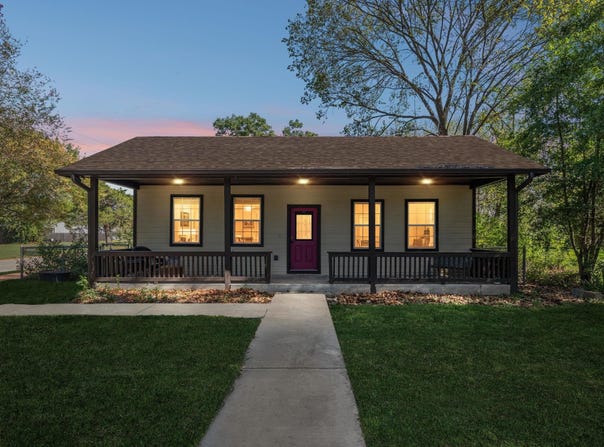 401 Rivers St, Smithville, TX 78957
