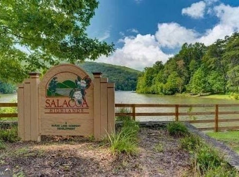 Oak, Jasper, GA 30143