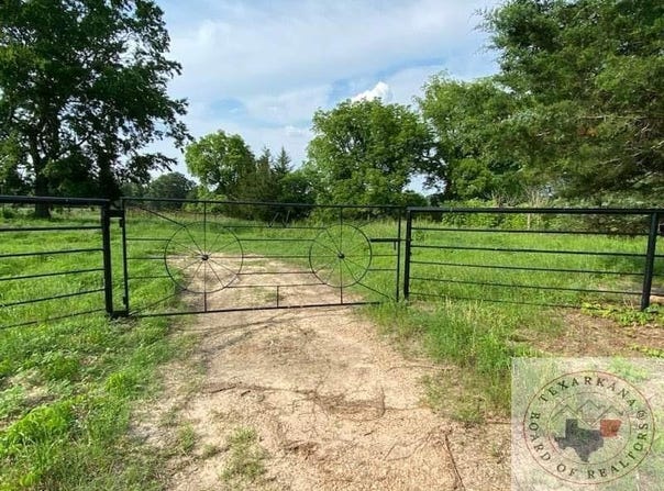 3620 FM 561, Simms, TX 75559