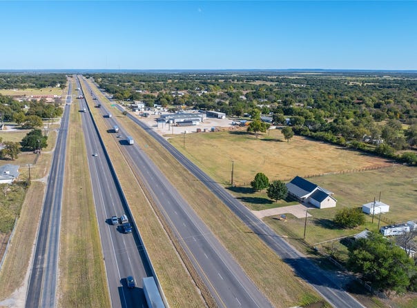 1823 S Access Road, Clyde, TX 79510