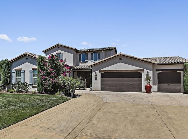 3225 Lexington, Clovis, CA 93619