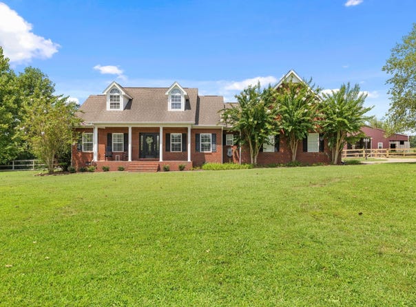 1905 Co Rd 118, Florence, AL 35633