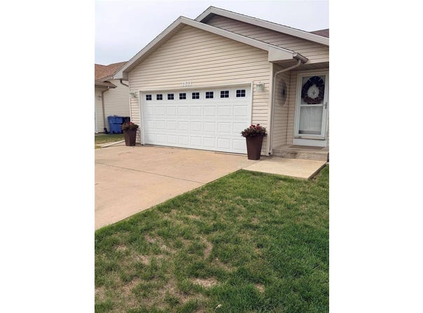 1611 SW Sunset, LeMars, IA 51031