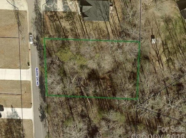 5136 Mark Drive NE, Hickory, NC 28601