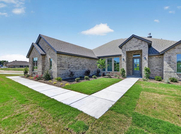 409 McAlpine, Springtown, TX 76082