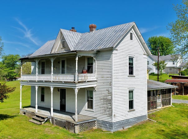 332 Renick Lane, Renick, WV 24966