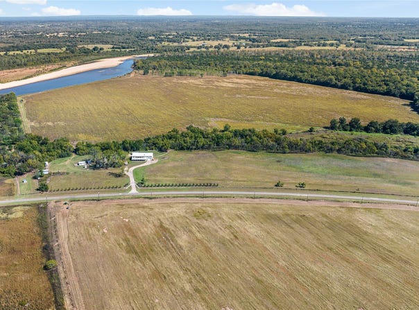 FM 410, Bagwell, TX 75412