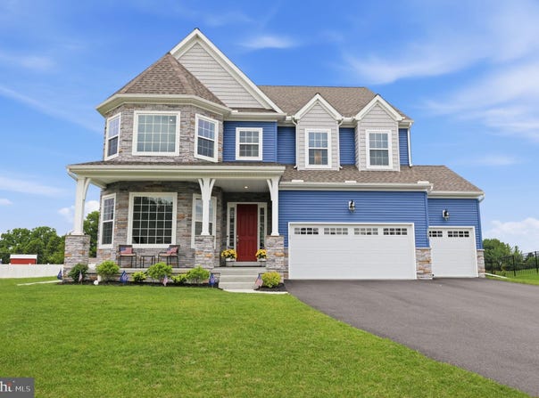 113 CAMERON Lane, LITITZ, PA 17543