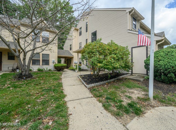 804 Violet Lane, Jackson, NJ 08527