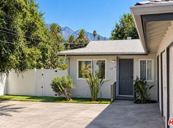 1832 N Summit Avenue, Pasadena, CA 91103