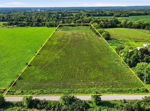 E 289th Street, Harrisonville, MO 64701