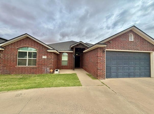 2302 Highland Dr, Lamesa, TX 79331
