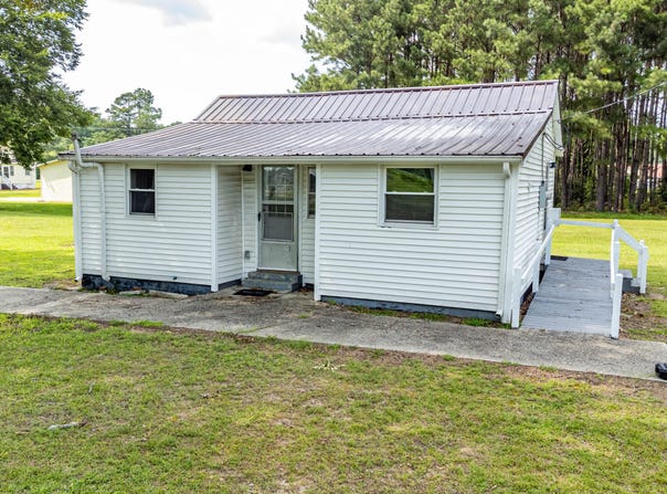 109 Revelle Park Lane, Murfreesboro, NC 27855