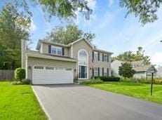 28 Hampton Street, Cary, IL 60013