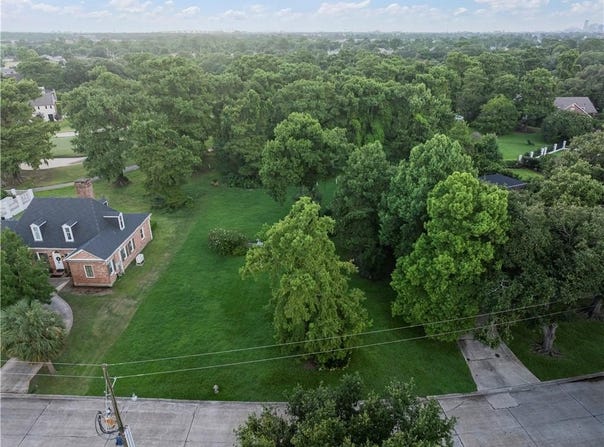 COLONY Road lot: 34, Gretna, LA 70056