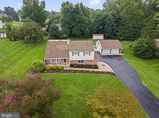 55 BROOK Drive, SOUTHAMPTON, PA 18966