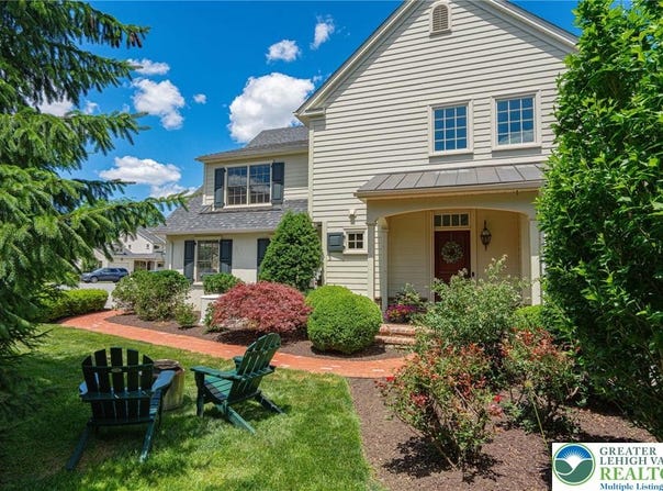 2061 Forge Run, Bethlehem City, PA 18015
