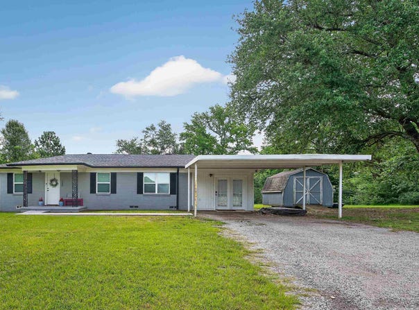 120 Langford St, Gilmer, TX 75644