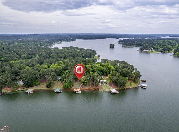 955 Barbara Point Road, Sparta, GA 31087