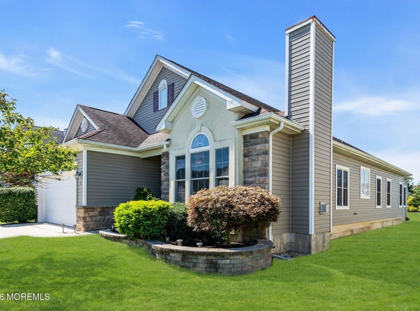 7 Stone Harbor Way, Waretown, NJ 08758