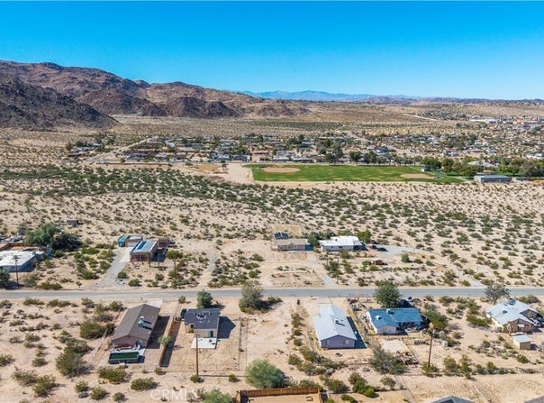 7025 Mission Avenue, 29 Palms, CA 92277