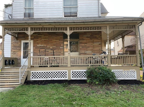 326 Franklin St, City of But NE, PA 15237