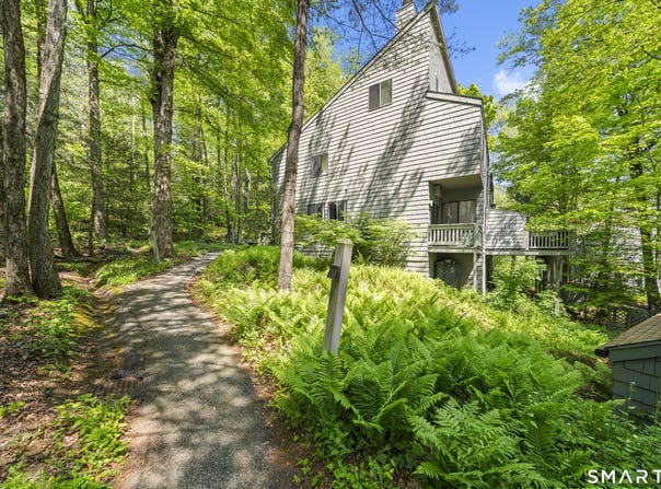 39 Evergreen Road, Torrington, CT 06790