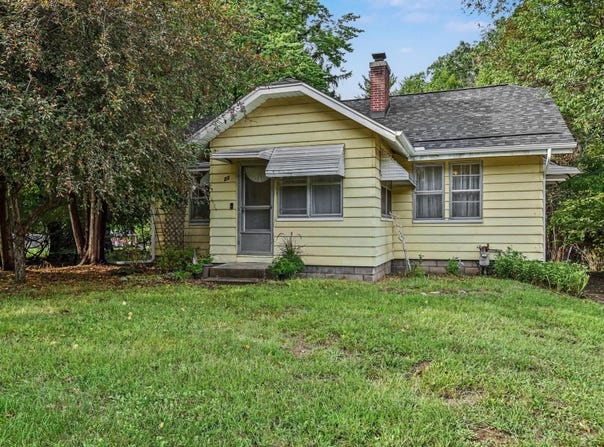 23 E Langley Road E, Battle Creek, MI 49015